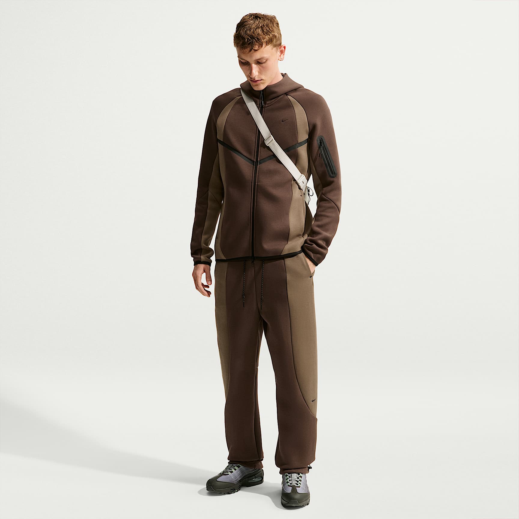 Nike Tech Men's Color-Block Open-Hem Fleece Pants. Nike.com